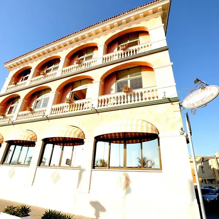 Miramare 3*