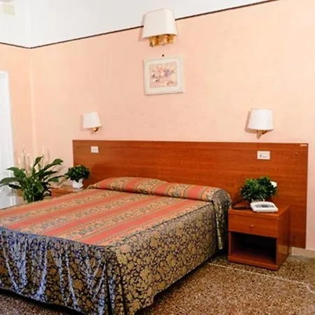 Miramare Szálloda 3*